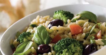 Salade d'orzo au Poisson et Légumes d'hier