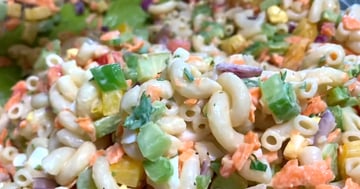 Salade de Macaronis aux Oeufs et Légumes