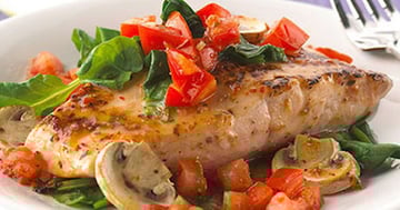 Saumon aux Épinards, aux Champignons et à la Tomate