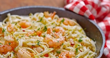 Spaghettis aux Crevettes, à L'ail et au Beurre