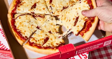 Concours Restaurants Toujours Mikes - Gagnez une carte-cadeau Toujours Mikes de 200$!