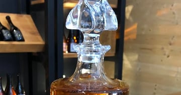 Concours Domaine Nokomis - Gagnez une carafe unique de notre brandy Contrée réserve privée