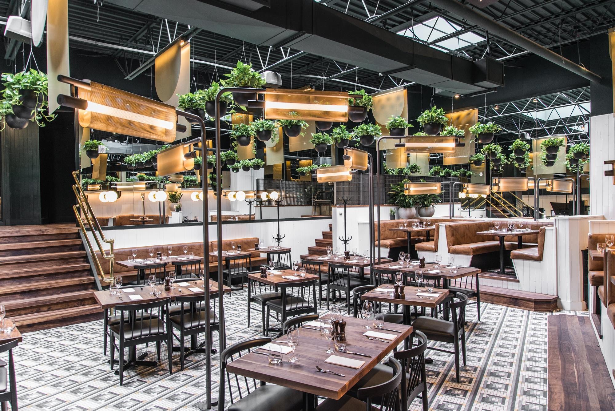 425˚F restaurant garde-manger