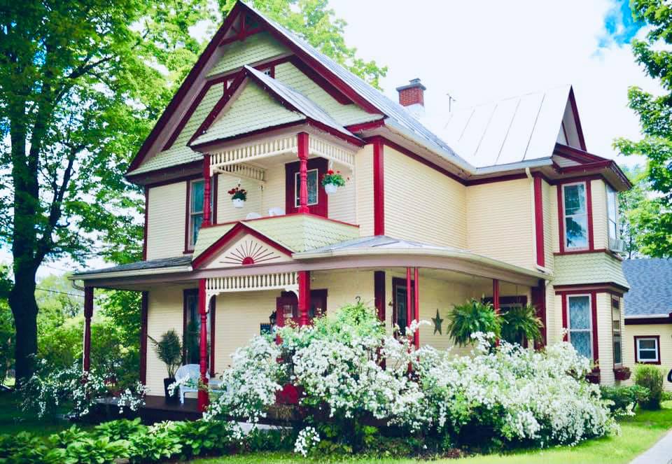 Au Loup - Hôtel et Hébergement