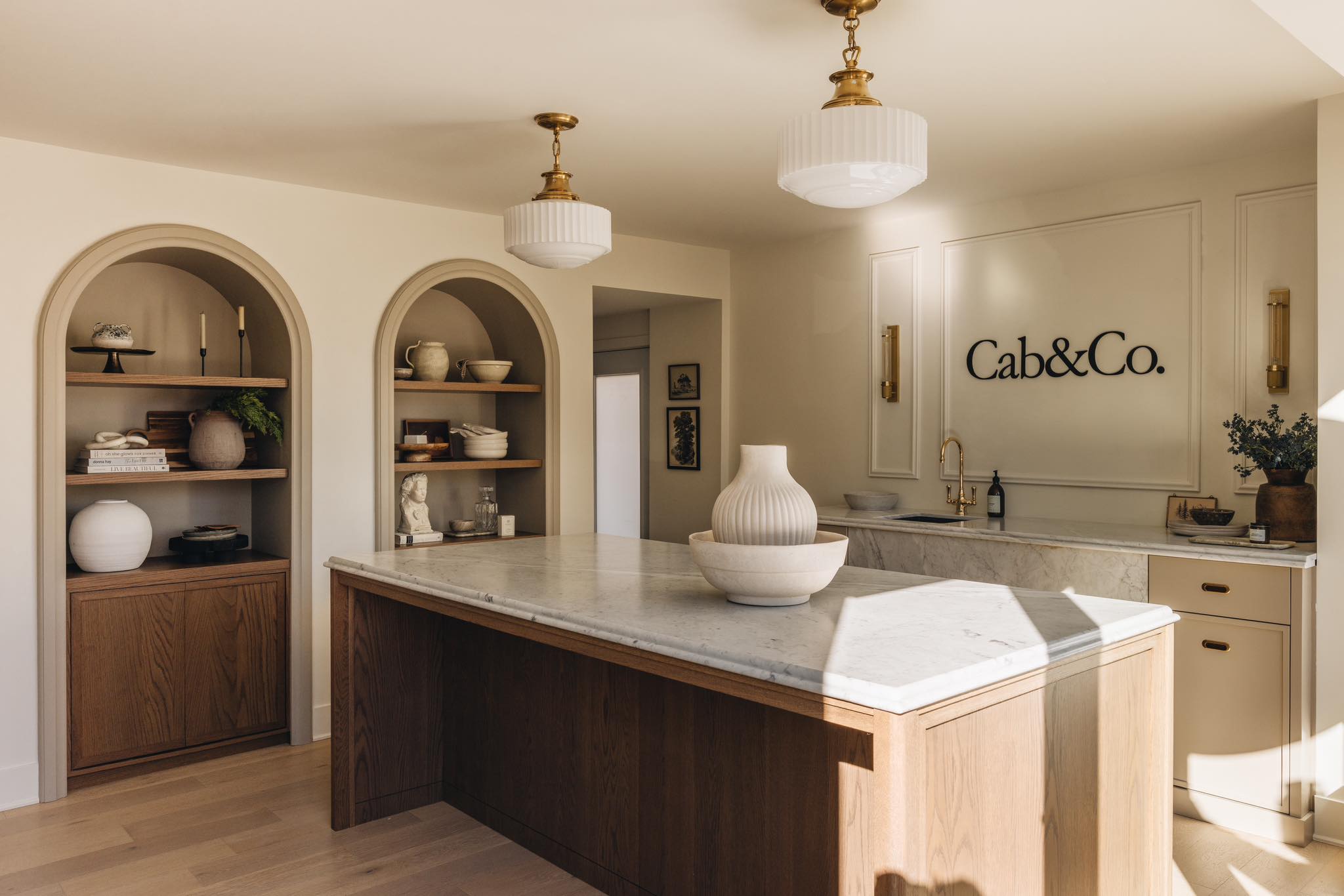 Cab&Co - Plans, Matériaux, Couleurs, Mobilier : Chaque Détail est Réfléchi