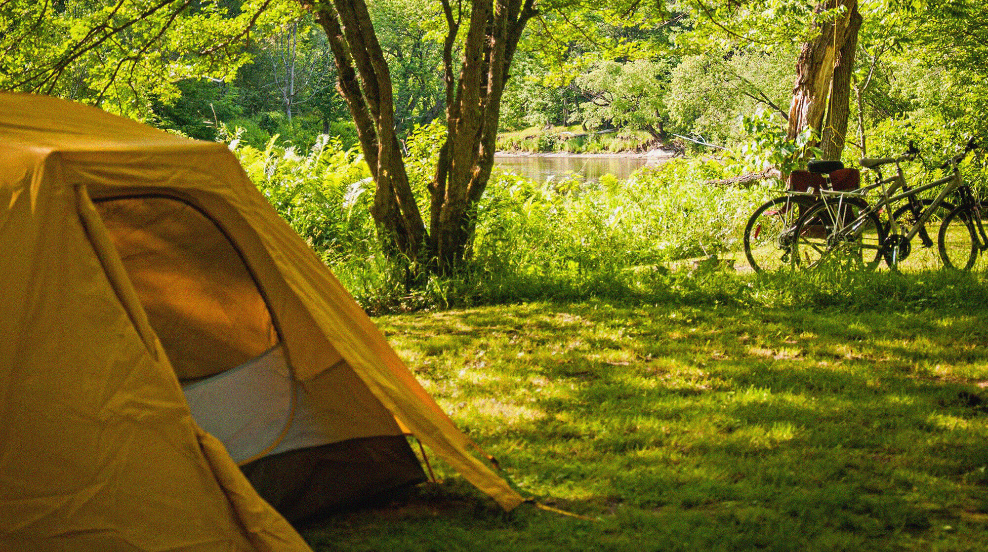 Camping Nature Plein Air - Terrain Camping