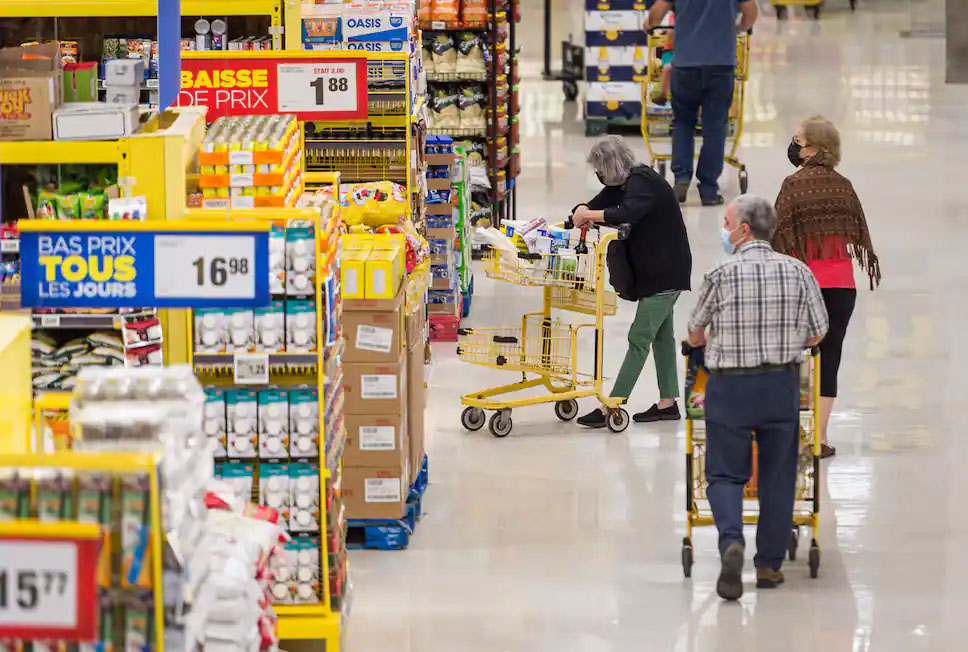 Inflation à l’épicerie: les Canadiens comptent changer leurs habitudes Inflation à l’épicerie: les Canadiens comptent changer leurs habitudes