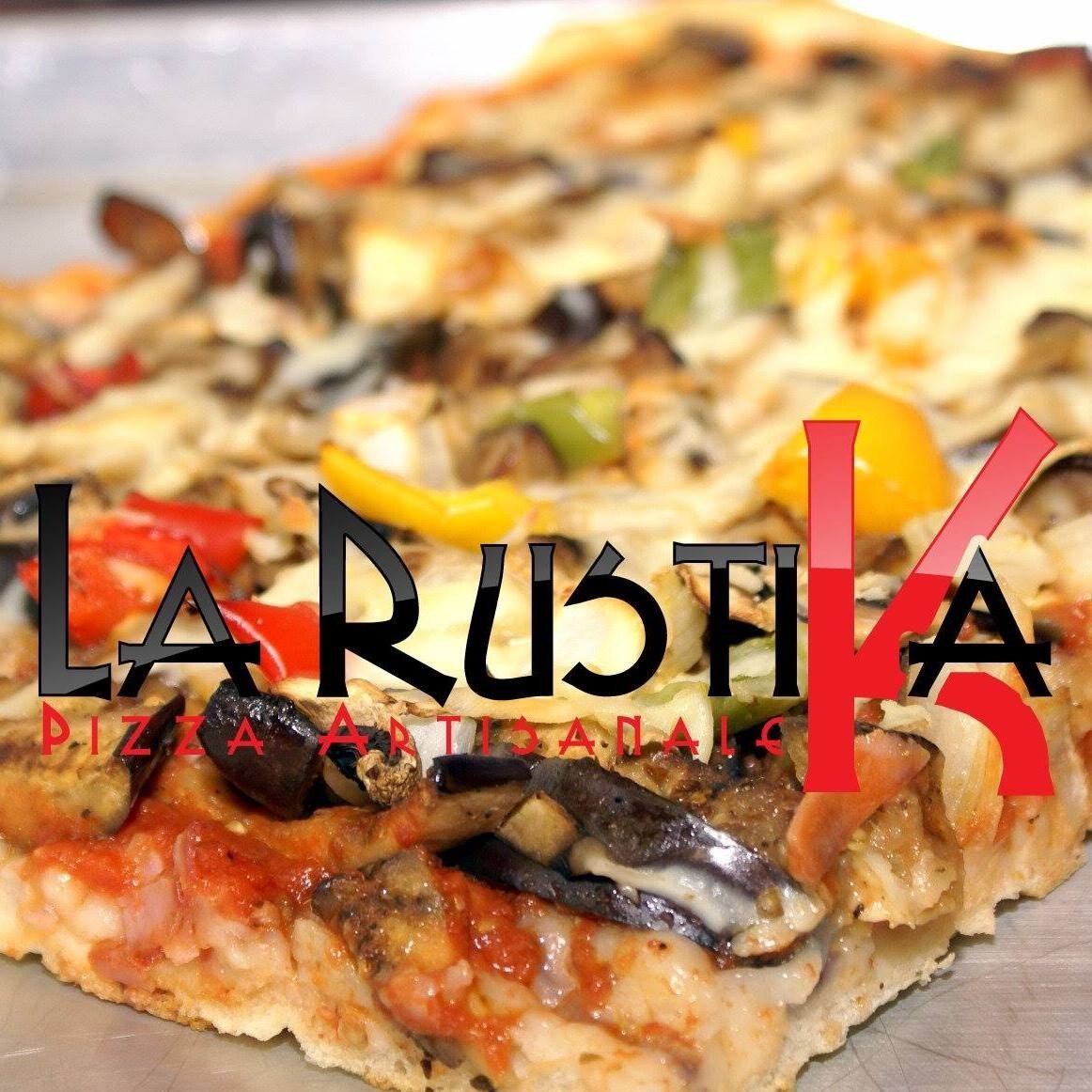 Logo Pizza La RustiKa