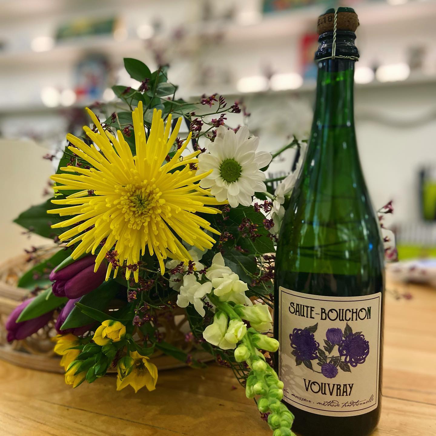 Concours Gagnez un vin mousseux Saute-Bouchon Vouvray + un bouquet de fleurs signé Charlot !