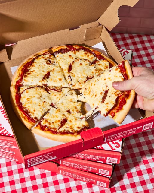 Concours Restaurants Toujours Mikes - Gagnez une carte-cadeau Toujours Mikes de 200$!