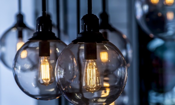 3 Idées Lumineuses pour un Éclairage plus Intelligent à la Maison