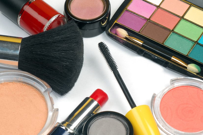 4 Astuces pour Recycler votre Maquillage