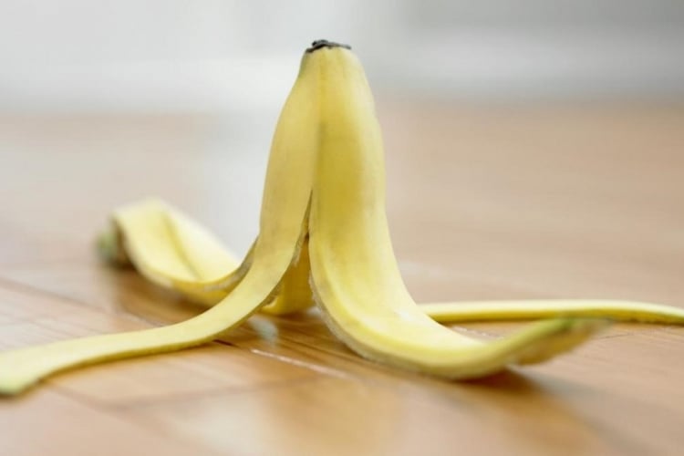 6 Raisons de ne plus Jeter la Pelure de votre Banane...