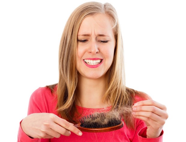 6 Remèdes Naturels Contre la Chute de Cheveux