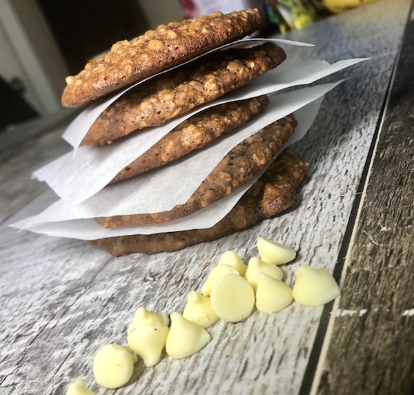 Biscuits à L’avoine et Pépites de Chocolat Blanc 2