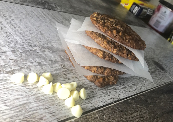 Biscuits à L’avoine et Pépites de Chocolat Blanc 4