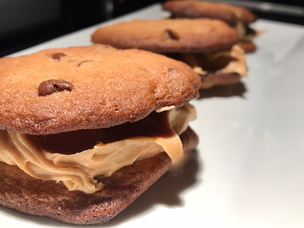 Biscuits aux Pépites de Chocolat Farci de Beurre D'arachide 7