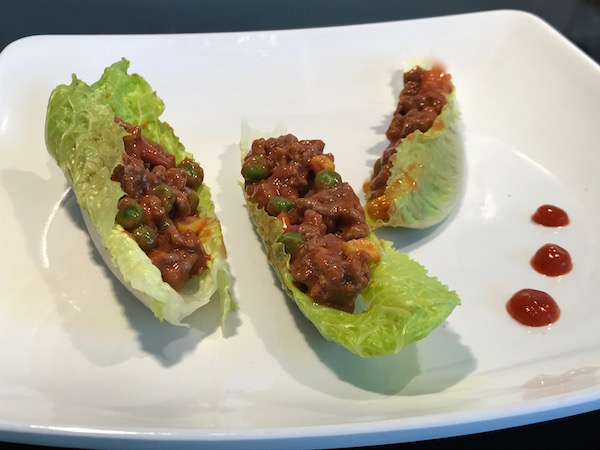 Boeuf Haché Chili sur Laitue Romaine 1