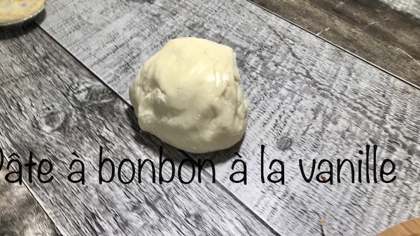 Bonbons au Chocolat Pâte Vanille 4