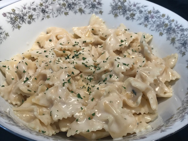 Boucles à la Sauce Alfredo 