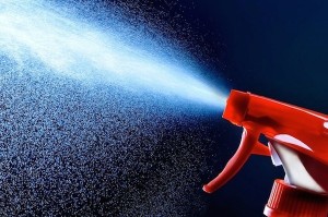 comment-reutiliser-bouteille-nettoyant-spray