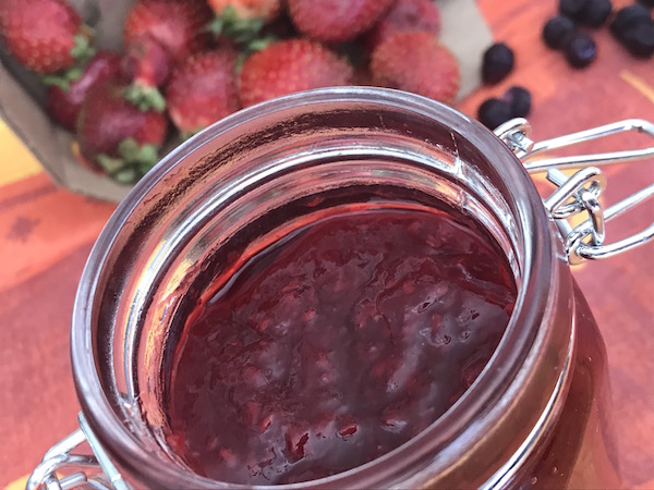 Confiture de Fraises et de Bleuets 4