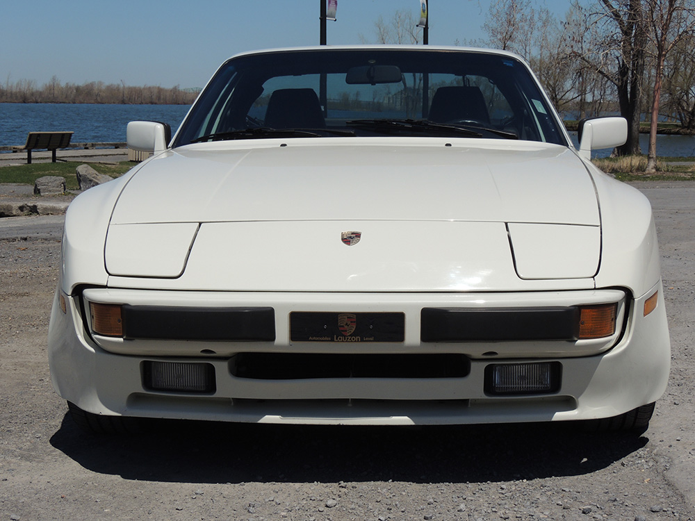 Porsche 944 Blanche 1986