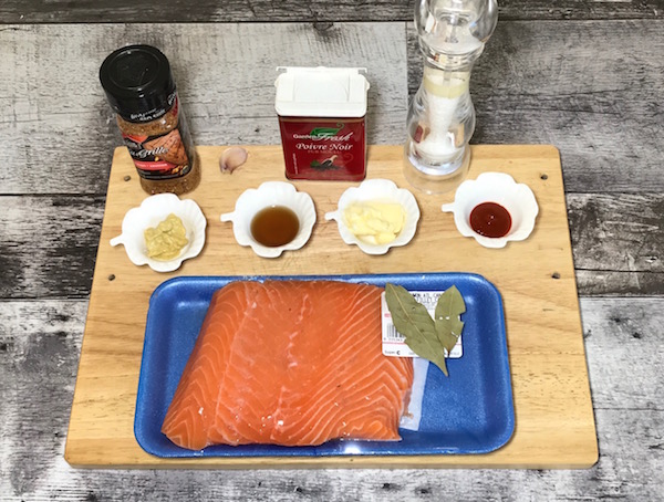 Filet de Saumon avec Sauce Sriracha Filet de Saumon avec Sauce Sriracha