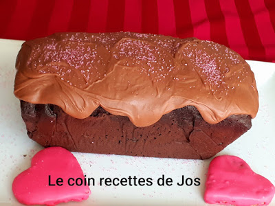 GÂTEAU AU CHOCOLAT ET SON CŒUR CACHÉ POUR LA SAINT-VALENTIN 2