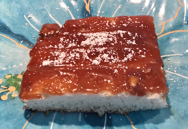 Gâteau Blanc avec Caramel 2