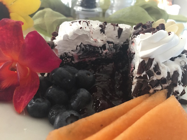 Gâteau Chocolat Coulis de Fruit et Crème 4 Gâteau Chocolat Coulis de Fruit et Crème 4