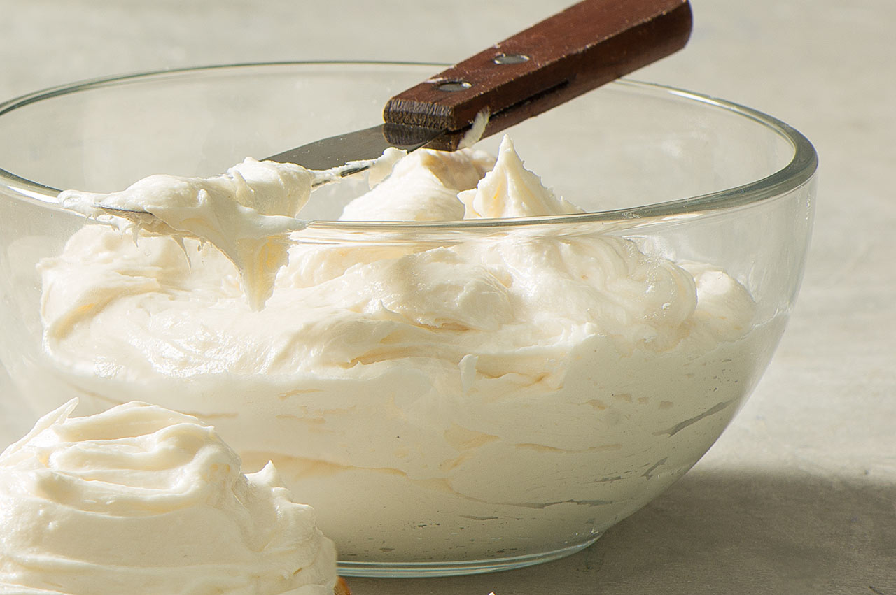 Glaçage à la Crème et au Beurre
