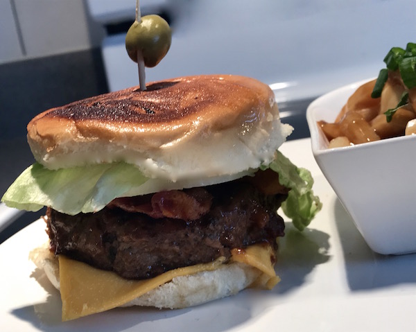 Hamburger Poutine Maison 3