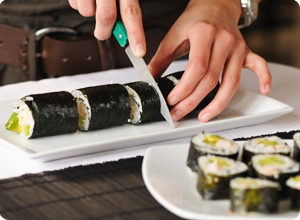 Makis concombre avocat crevettes makis californiens makis chevre tomates sechees 2