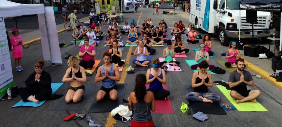 Moksha Yoga N.D.G. en Ligne