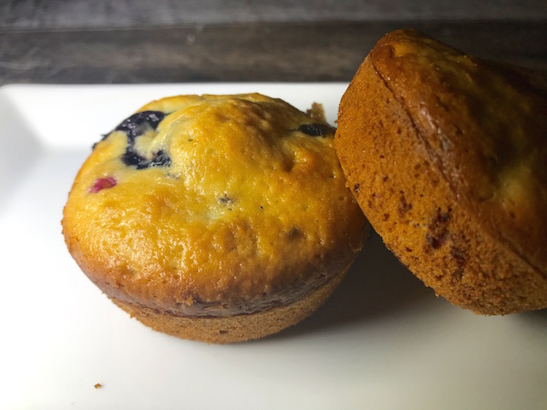 Muffins aux Bleuets et Framboises 