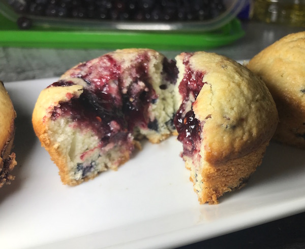 Muffins aux Fruits Rouges et Confitures