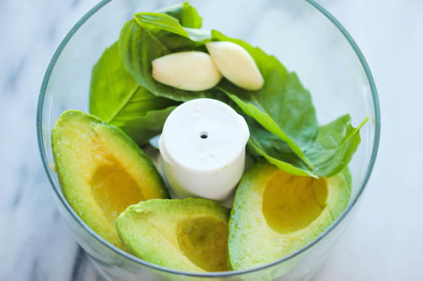 Pâtes Savoureuses à la Sauce Avocat en Moins de 20 Minutes 1