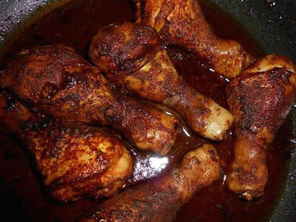 une aiguille dans l' potage: Pilons de poulet aux épices cajun