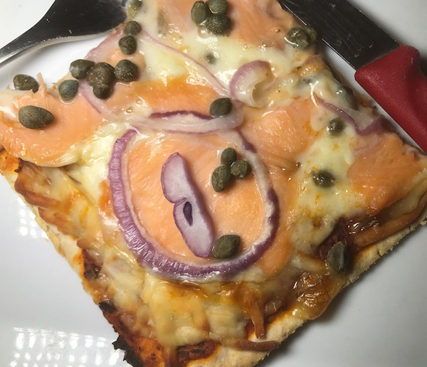 Pizza Croute Mince au Saumon Fumé