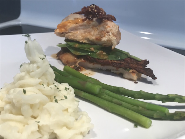 Poitrine de Poulet, Bacon et Asperges 1