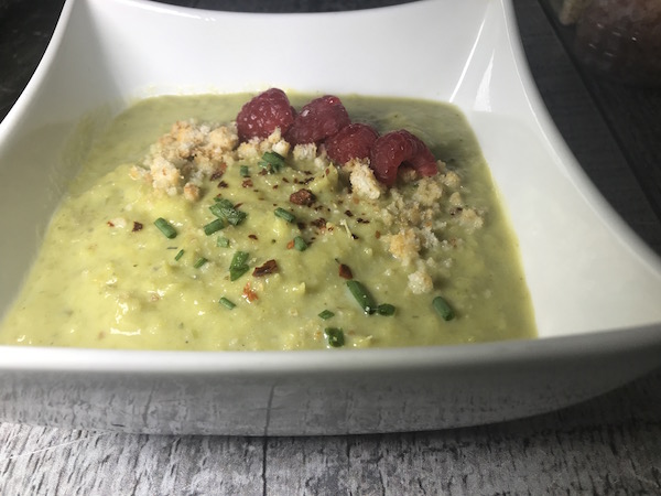 Potage d'asperge et de Petits Pois 6