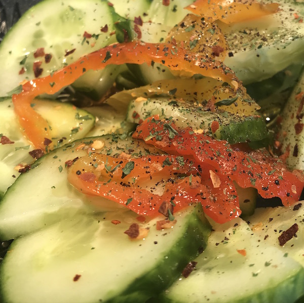 Salade de Concombres et de Poivrons Marinés 1