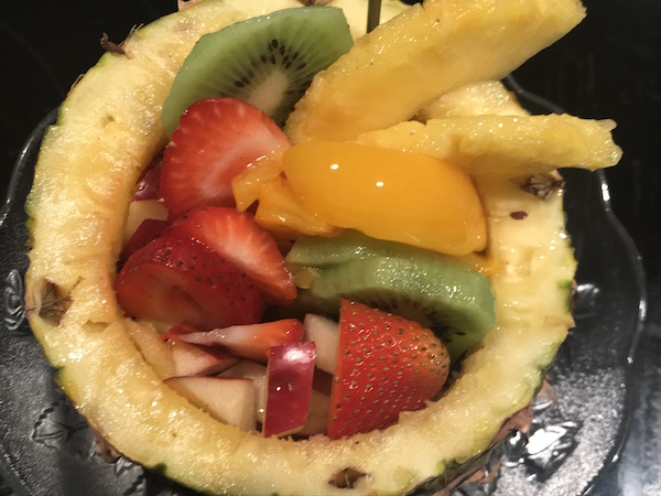 Salade de Fruits en Ananas