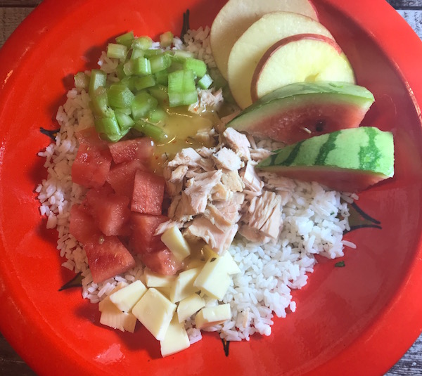 Salade de Riz avec Légumes et Fruits 10