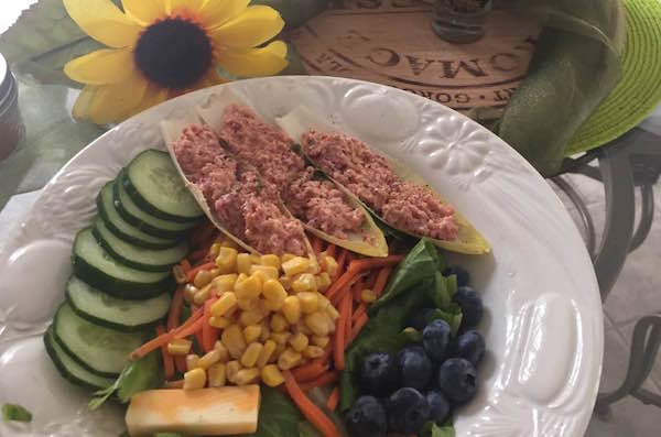 Salade Ensoleillée avec Endives Farcis de Jambon 1 