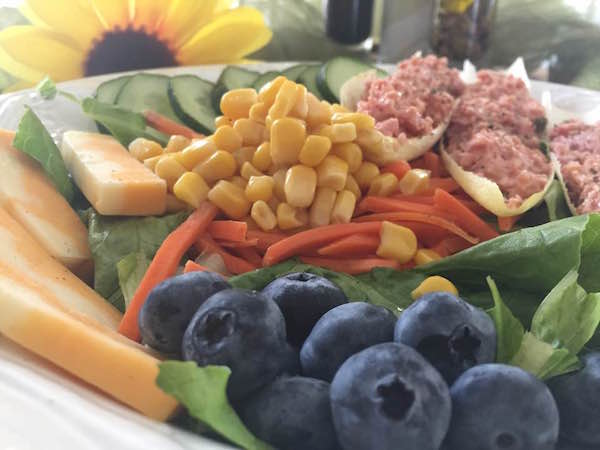 Salade Ensoleillée avec Endives Farcis de Jambon 4