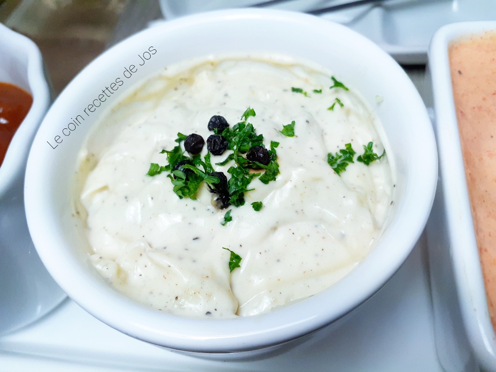 SAUCE AIL ET POIVRE (pour fondue et raclette)