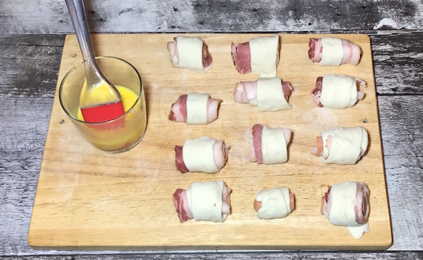 Saucisse Roulé Bacon et Pâte 1