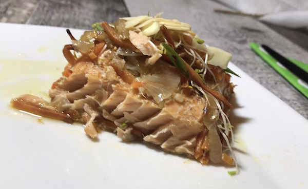 Saumon Oignon Caramélisé et Amande 
